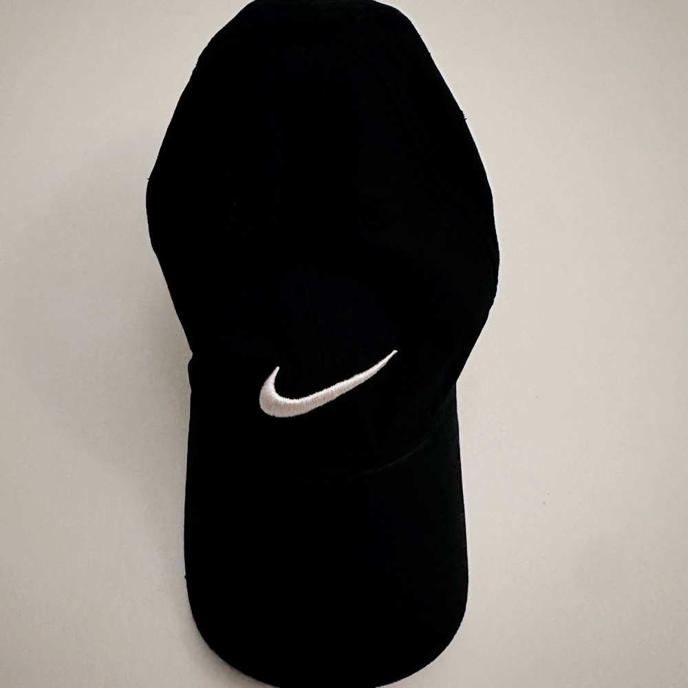 Nike Black and White Sports Cap